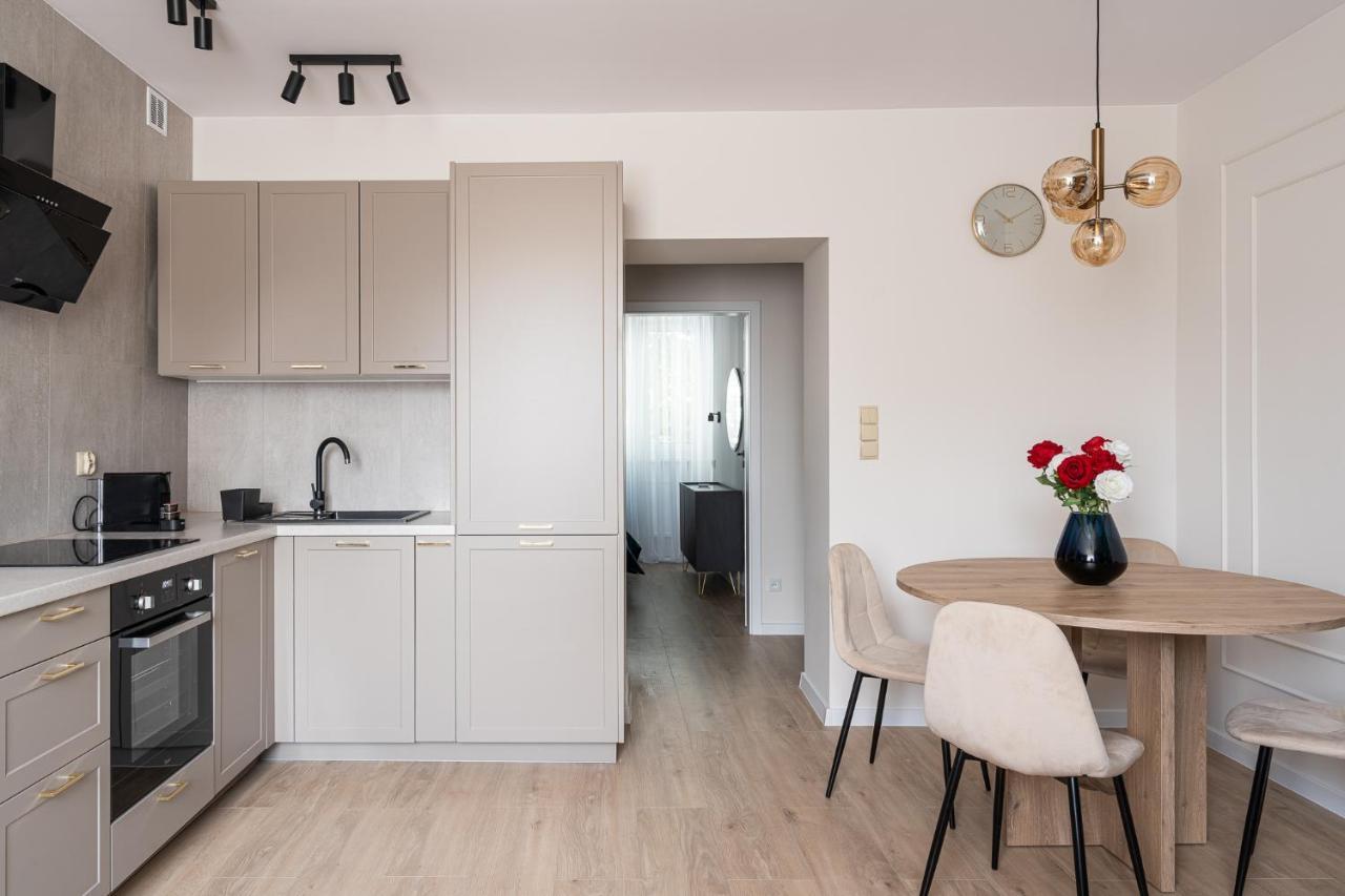 Rentplanet - Apartament Pilsudskiego Вроцлав Екстериор снимка